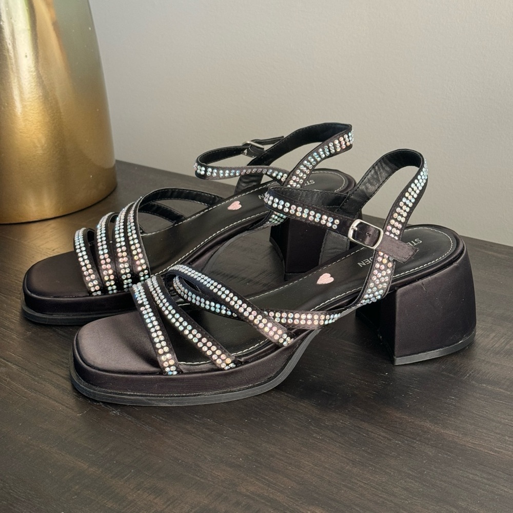 Steve Madden Tween Teen Girls Dreem Black Rhinestone Sandals Dress Shoes 6 NEW